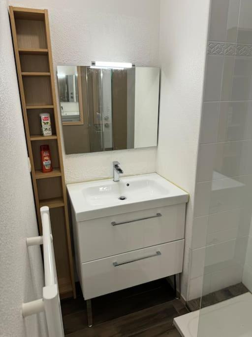 Appartement Confort Et Balcon Ludon-Médoc Eksteriør bilde