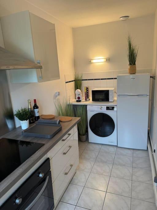 Appartement Confort Et Balcon Ludon-Médoc Eksteriør bilde