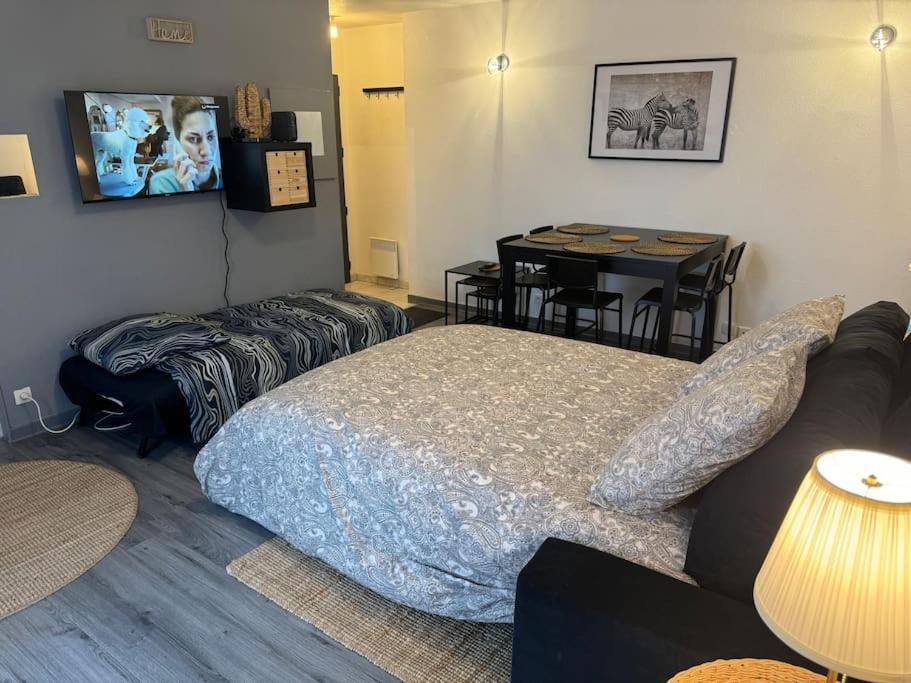 Appartement Confort Et Balcon Ludon-Médoc Eksteriør bilde
