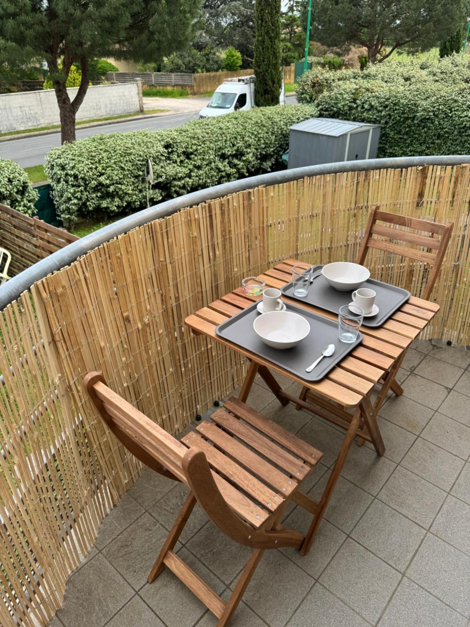 Appartement Confort Et Balcon Ludon-Médoc Eksteriør bilde